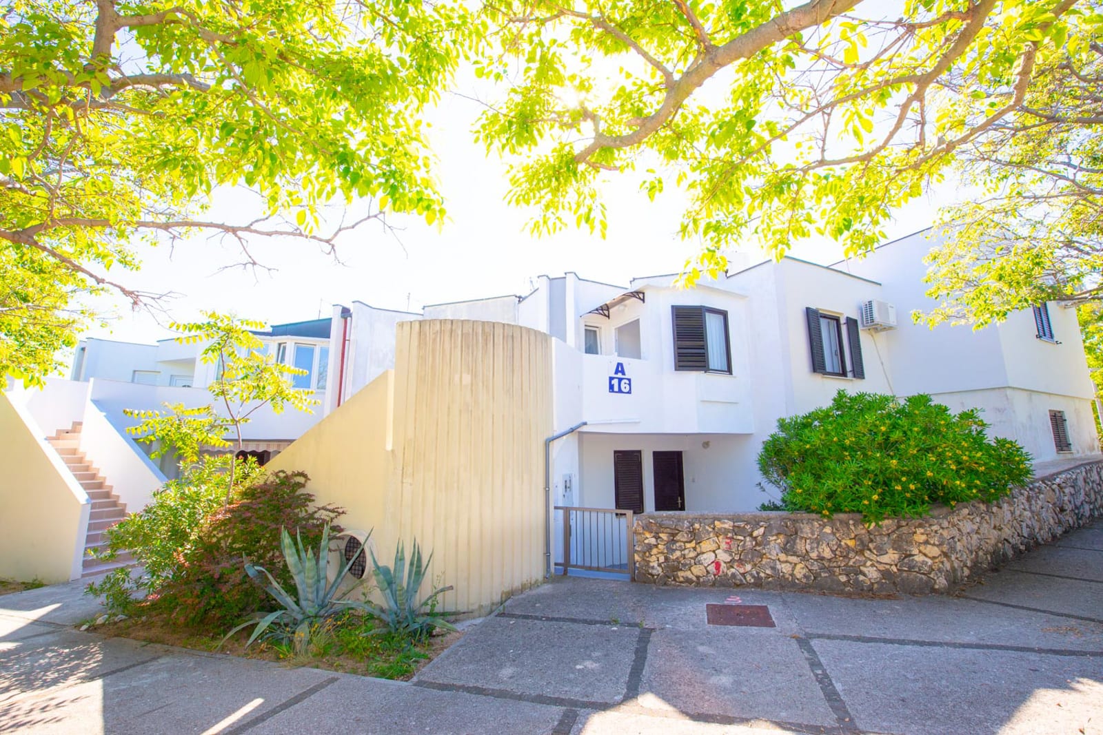 APARTMAN KAPETAN