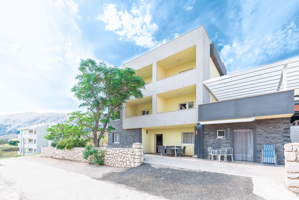 Apartments & Villas – Apartments Lili