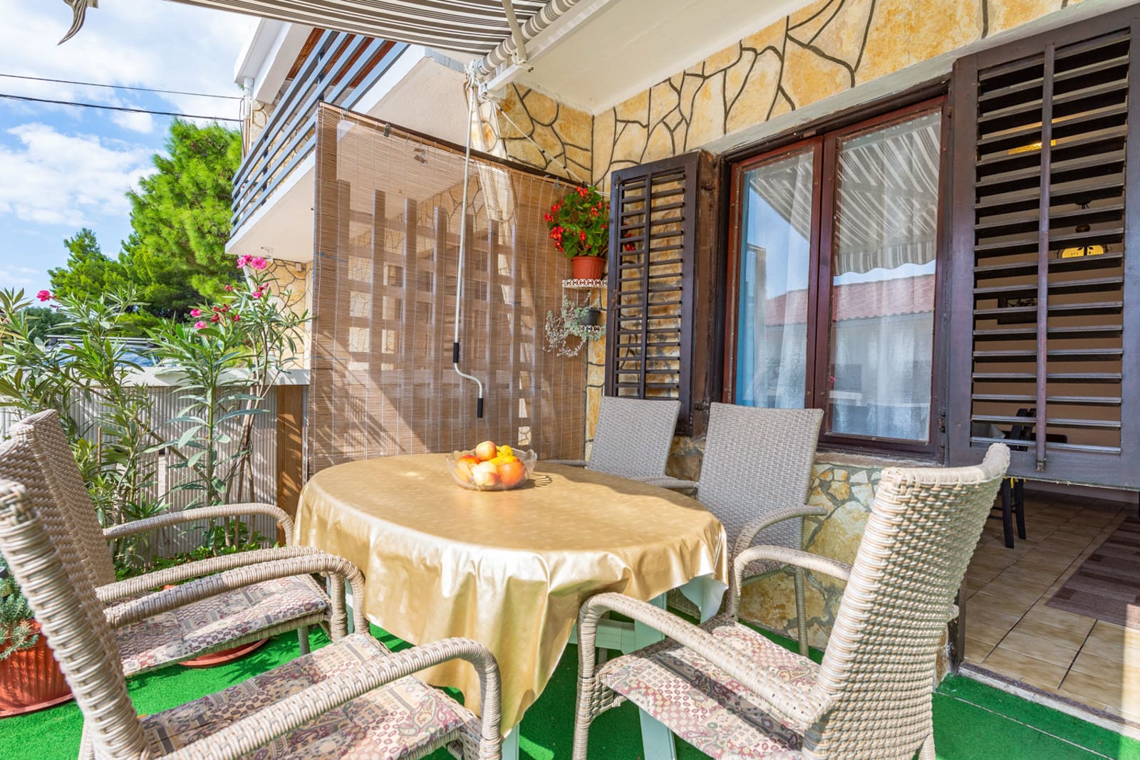 APARTMANI DANIJELA – Apartman s dvije spavaće sobe – 02