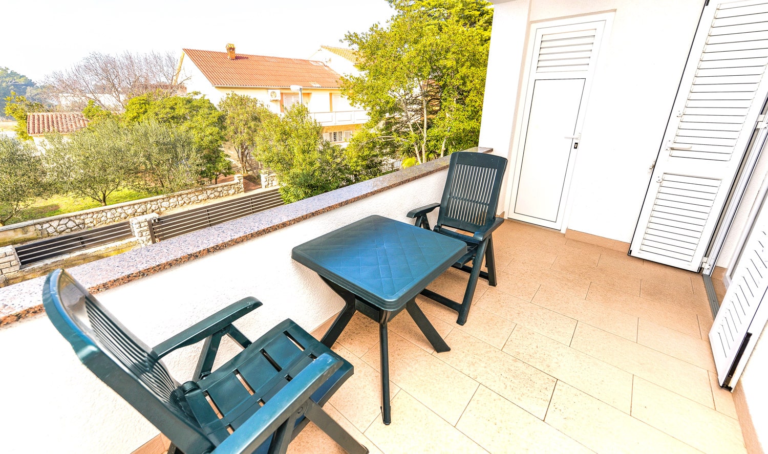 APARTMENTS LEUT – One bedroom apartment – 01