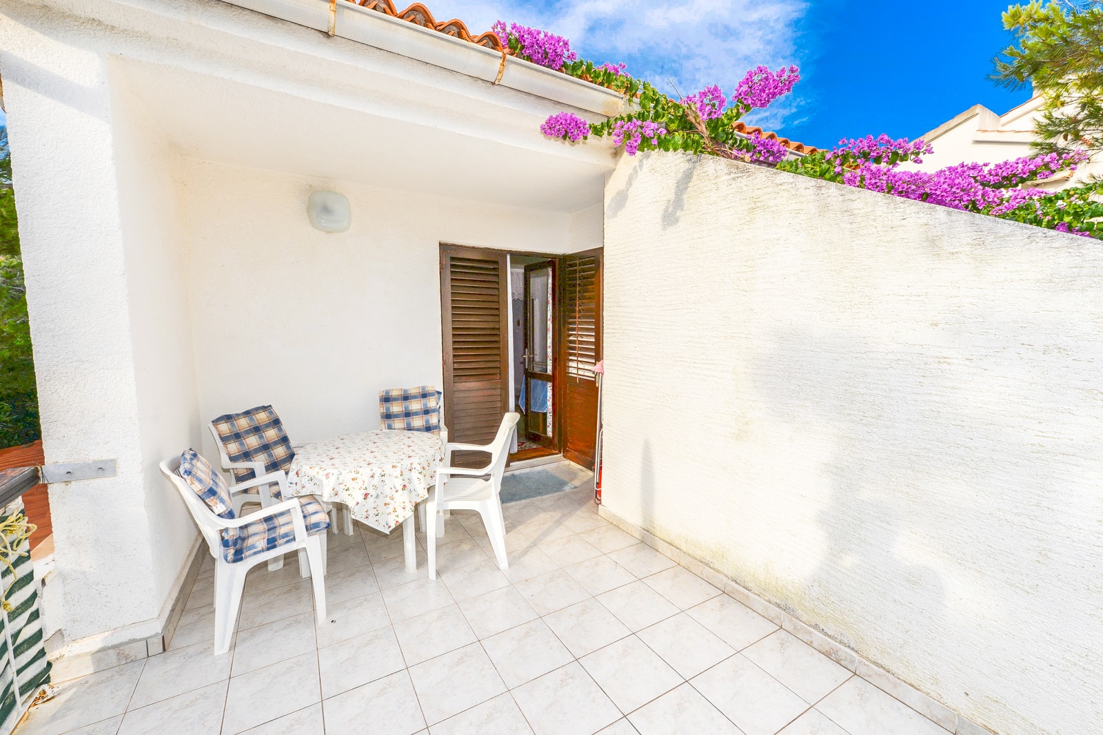 APARTMANI MILKA – Apartman s jednom spavaćom sobom – 02