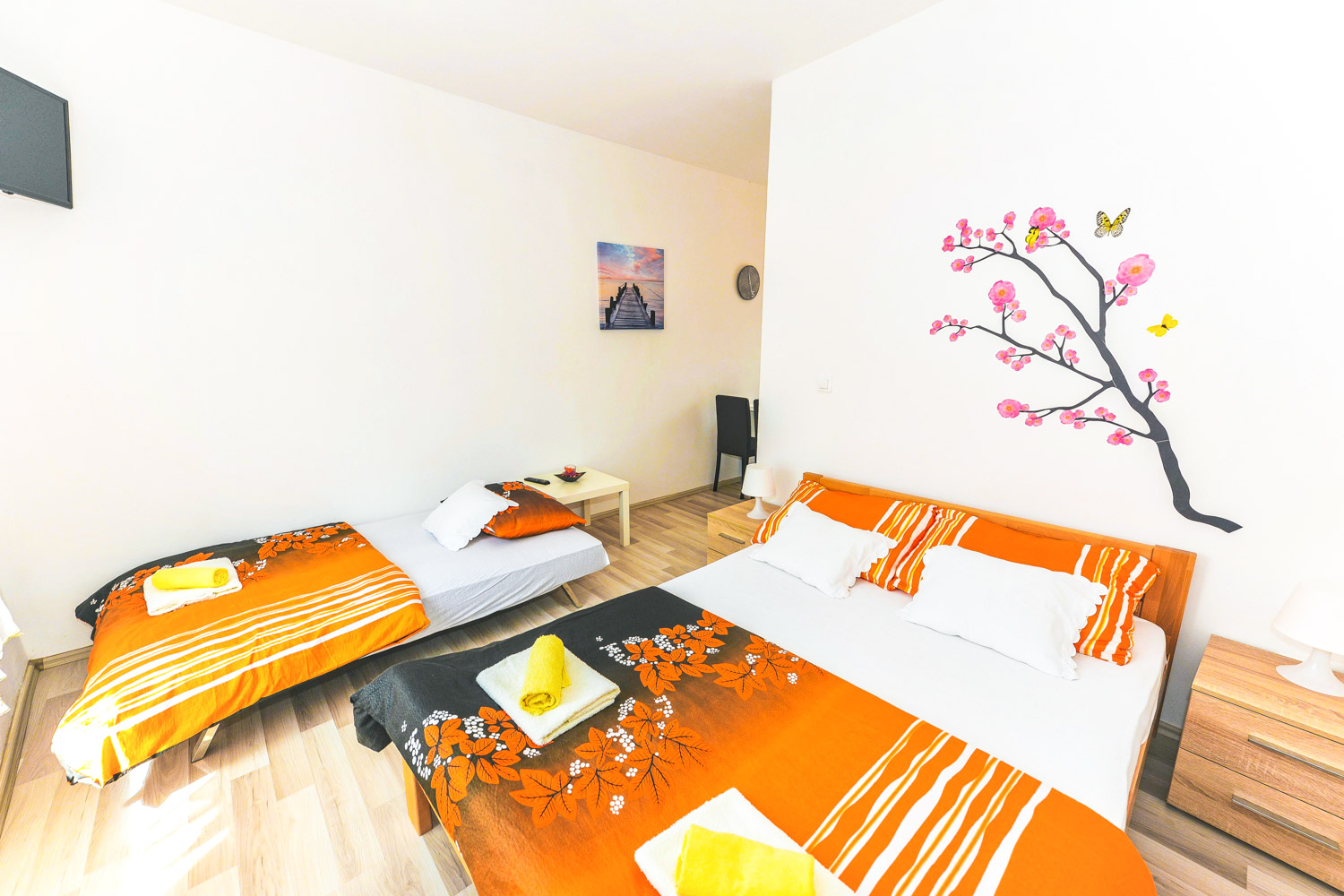 FERIENWOHNUNGEN CHERRY – Studio ferienwohnung – 03