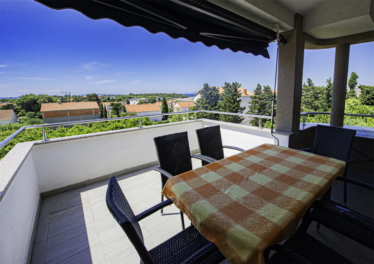 APARTMAN INES